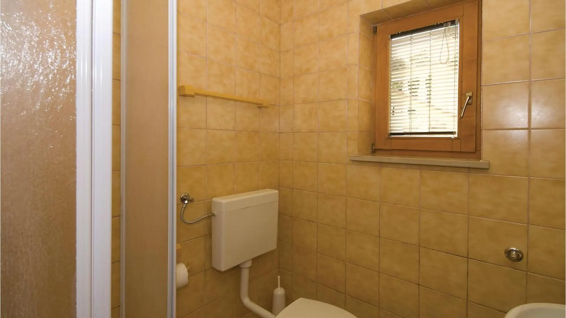 Beautiful Apartment In Povile With Wifi
